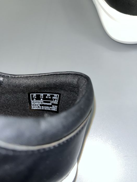 Кроссовки Clarks 41 размер (по стельке 26 см)