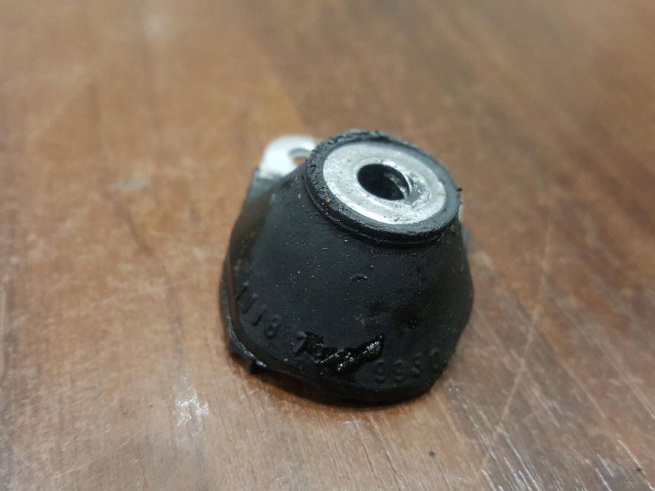 Stihl 038 Av Ms 380 Mocowanie Uchwyt