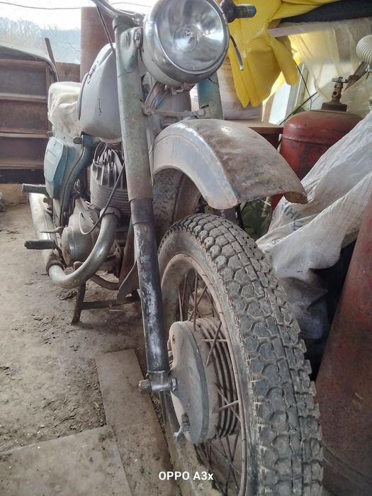 Продам мотоцикл іж-планета 3.