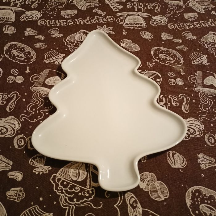 Тарілки ялинки, зірки, хвиля