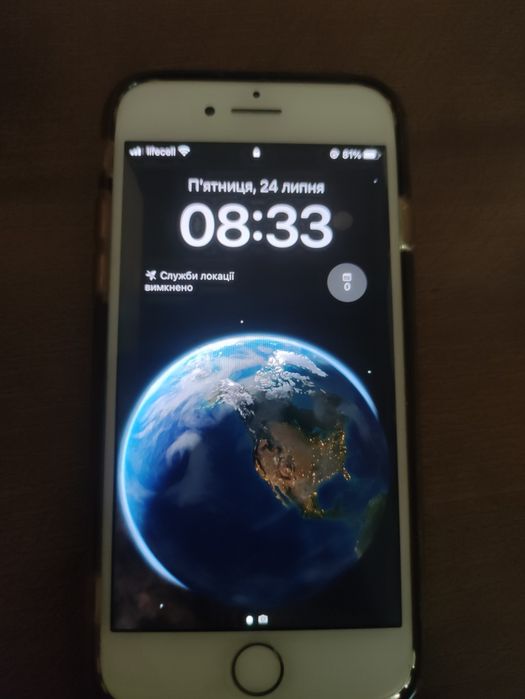 Продаю iPhone 8  в хорошому стані