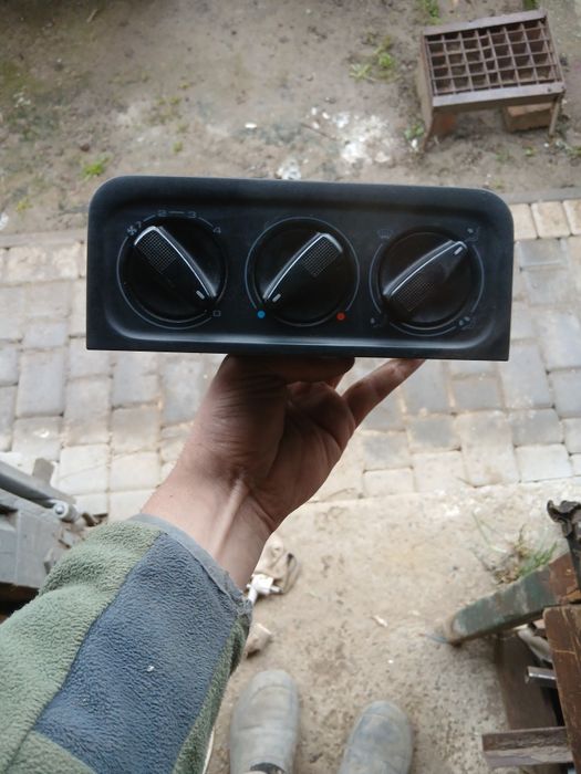 Продам блок управління  пічки  гольф3