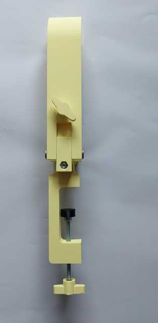 Suporte de mesa para coser pele á mão