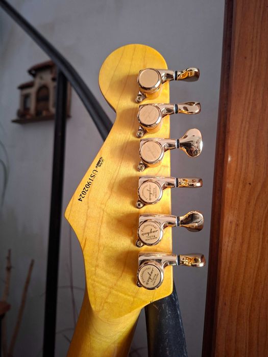 Fender Stratocaster (Replica) + Bag novo