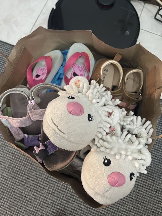 Lote roupa de menina com mais de 20 peças calcado incluido