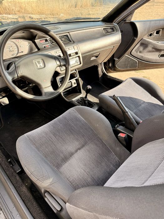 Honda civic coupe 1.5 LSI