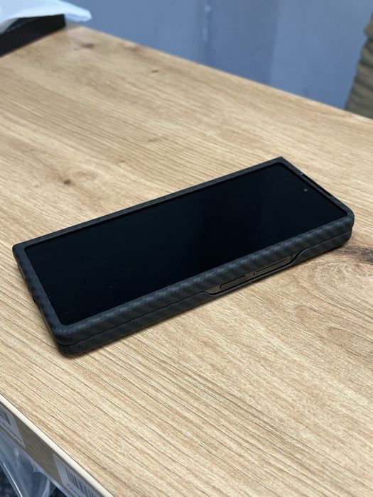 Ультратонкий карбоновый чехол Galaxy Z Fold 4