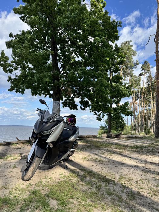 Yamaha X-max 250 2022