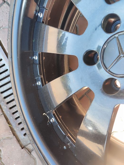 Felgi 22 cale Mercedes w dwóch rozmiarach