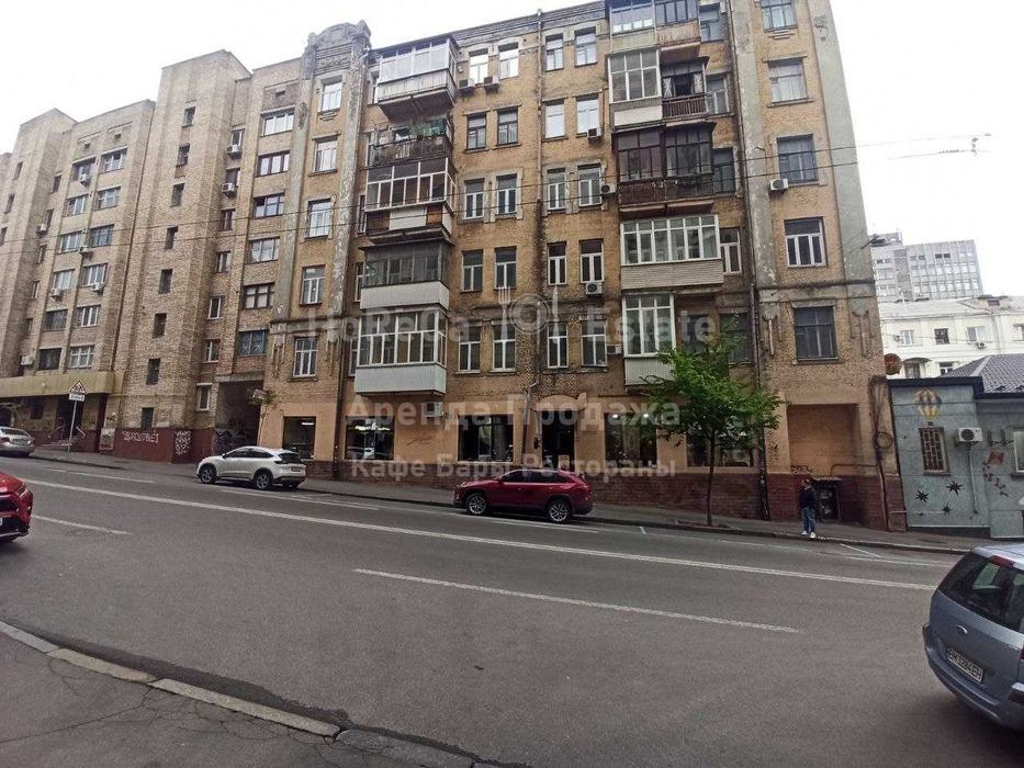 БЕЗ% Оренда Фасад Вітрини 1 поверх 185м2