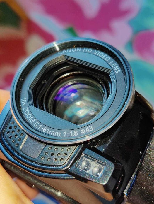 Видеокамера Сanon legria hf m52