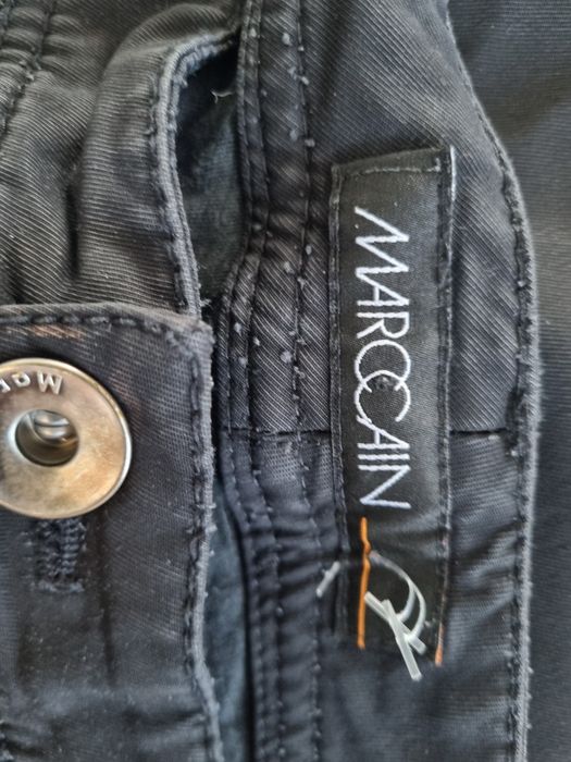 Czarne spodnie marc cain L 40