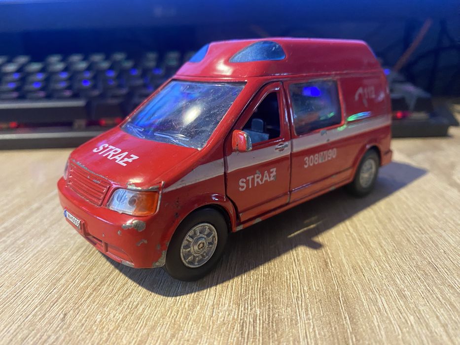 Volkswagen T5 Straz 1/34