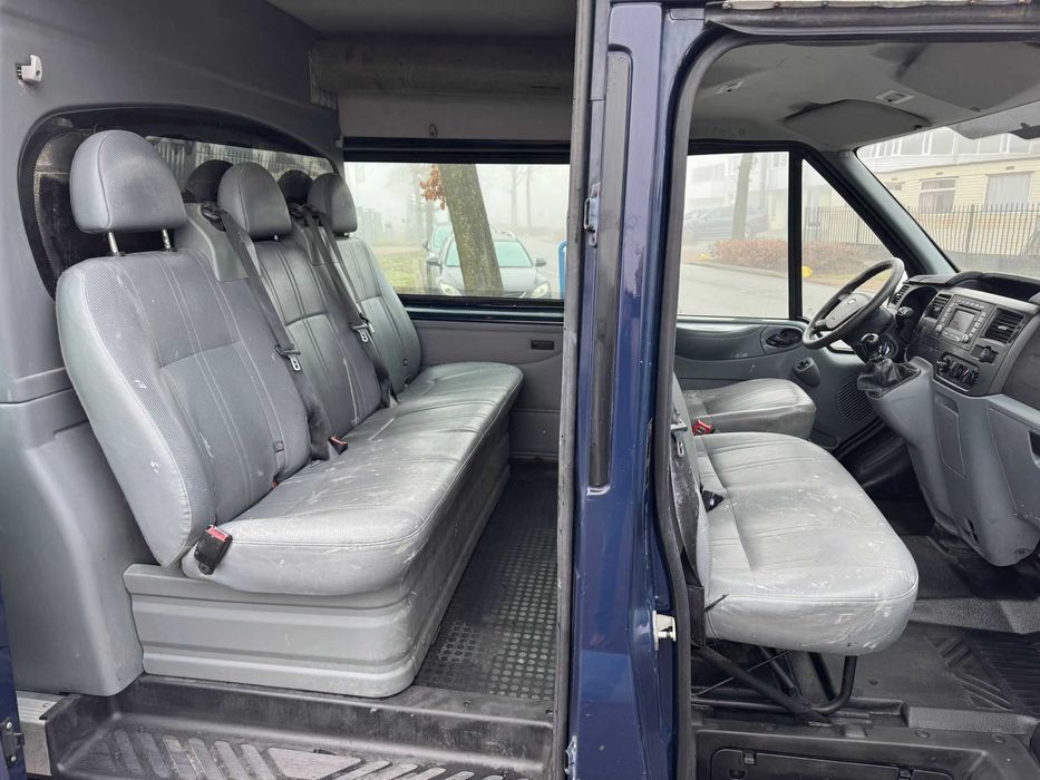 Ford Transit T330, 6 lugares +Divisória carga , teto alto