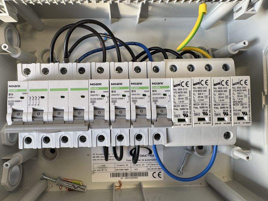 Falownik Solis 4kW + Rozdzielnice DC PV + Zabezpieczenia DEHN/Schneider