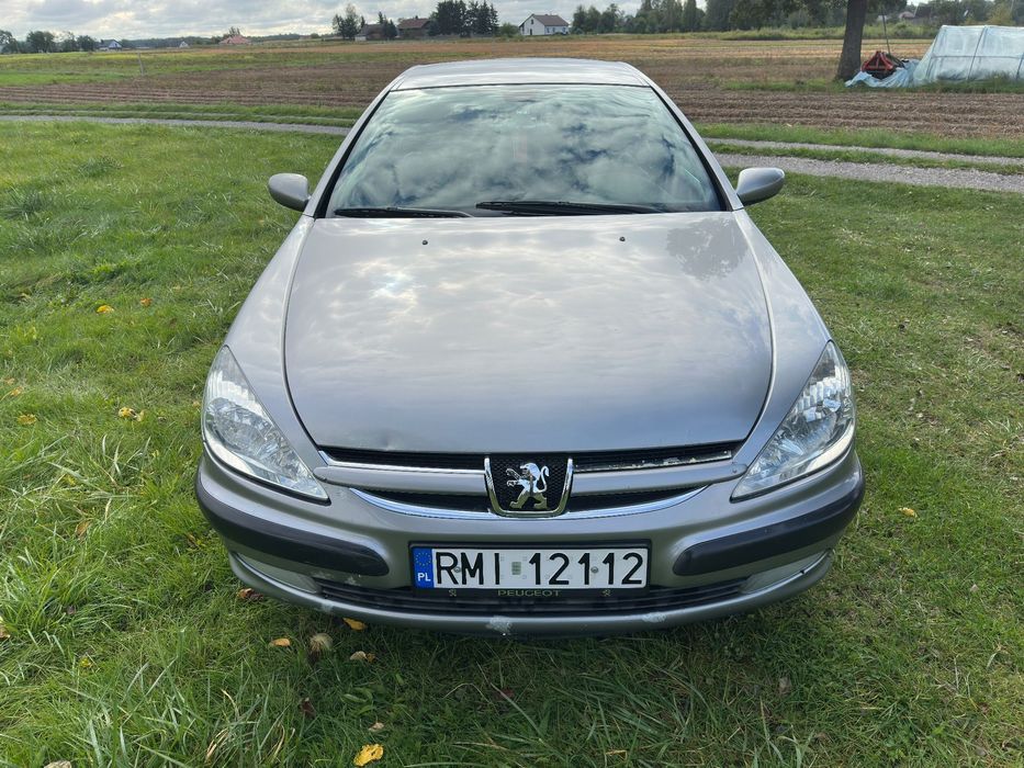 Peugeot 607