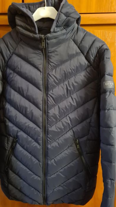 Kurtka Guess jak nowa