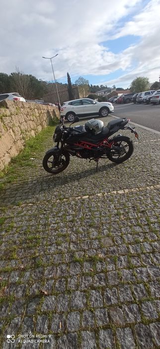 Vendo ou troco Benelli 125