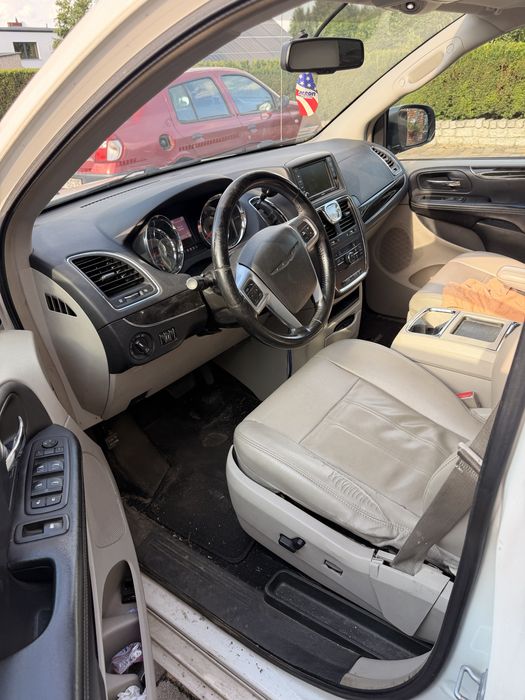 Chrysler Town & Country 2012