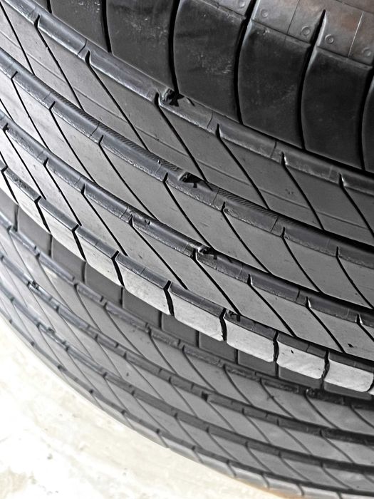 Pneus Michelin e-Primacy - 235/45/18 - Como NOVOS