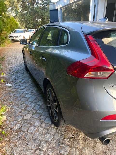 VOLVO V40 D4 1969cc 190 HP DIESEL ANO 2015 VENDO TODAS AS PEÇAS