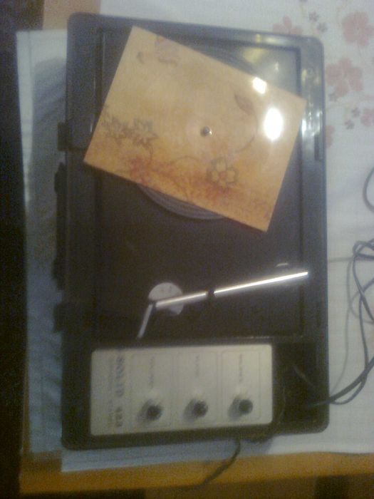 gramofon, adapter na płyty, jak na zdjęciach