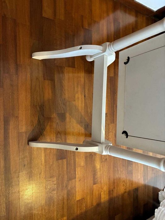 Espelho de pé branco