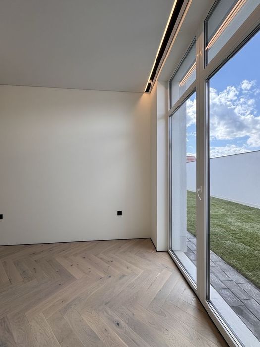 Продаж будинку з газом 3 кімнати |140м2  | 6 соток | Гараж на 2 авто |