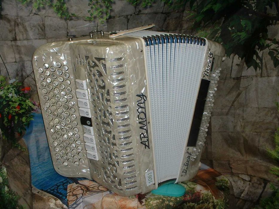 Acordeão Avenda R, .1061