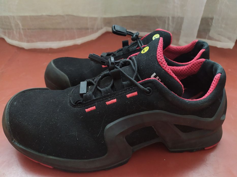 Черевики ,захисне взуття , спецвзуття UVEX 42 розмір