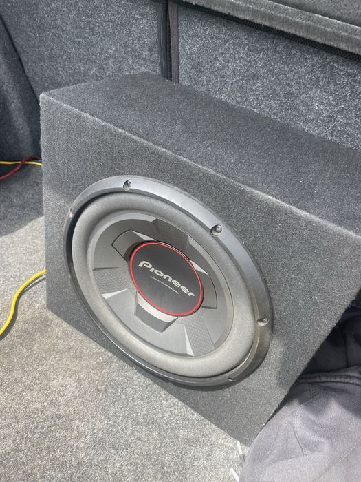 Subwoofer Pioneer + Amplificador Ground Zero + Cabos