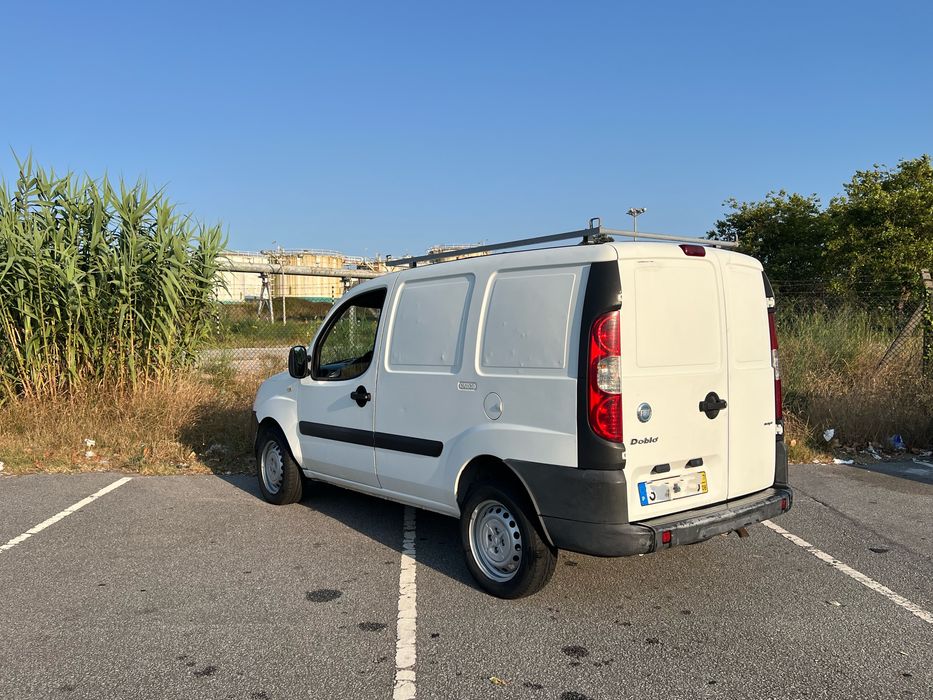 Fiat Doblo Cargo 1.9 JTD – Fiável e Pronta a Trabalhar