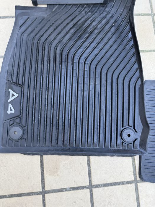 Tapetes borracha originais audi A4 B9