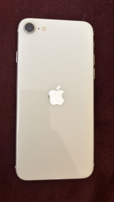 Iphone se3 stan bardzo dobry.