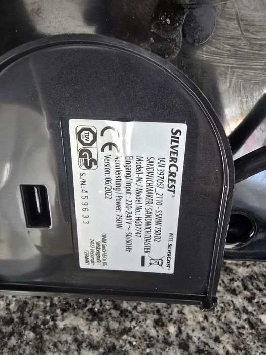 Tostadeira 3 em 1 SilverCrest - Tostas, Waffles e Grelhador (750W)