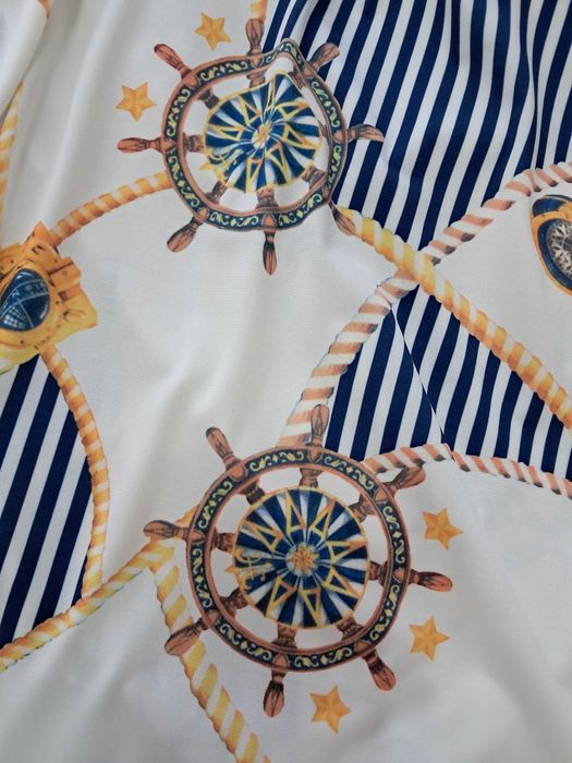 Blusa com padrão náutico tamanho XL