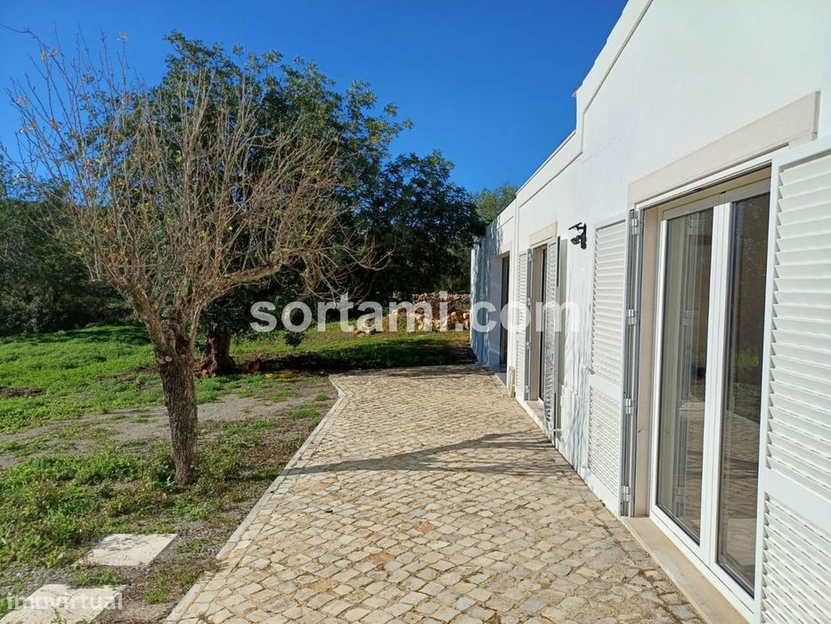 Moradia Isolada T4+1 Venda em Moncarapacho e Fuseta,Olhão