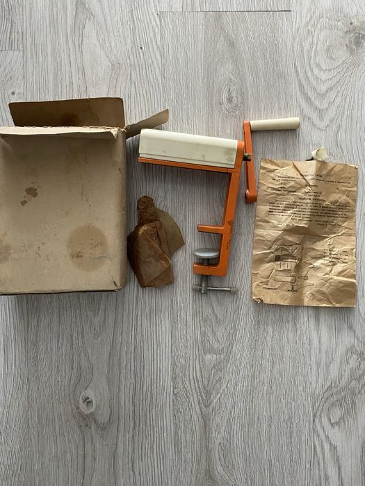 UNIKAT PRL/ZSRR Maszynka do makaronu - NOWA w pudełku + Instrukcja