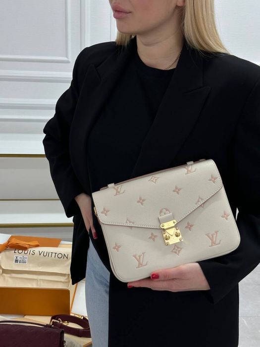 Сумка жіноча брендова Луі Вітон Метіс Metis шкіряна в наявності