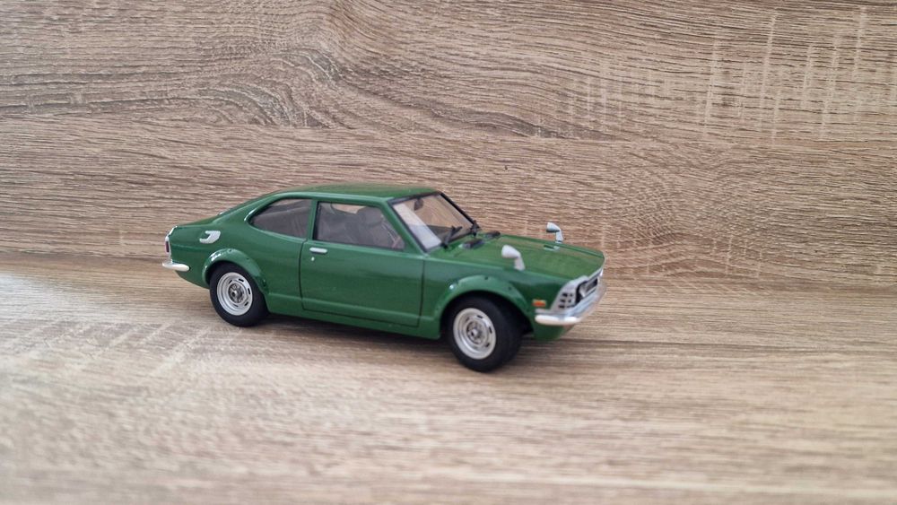 Toyota Corolla T27 levin 1:24