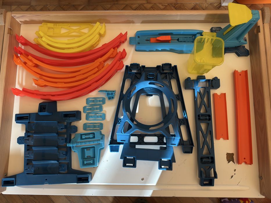 Pista Hot Wheels triple loop