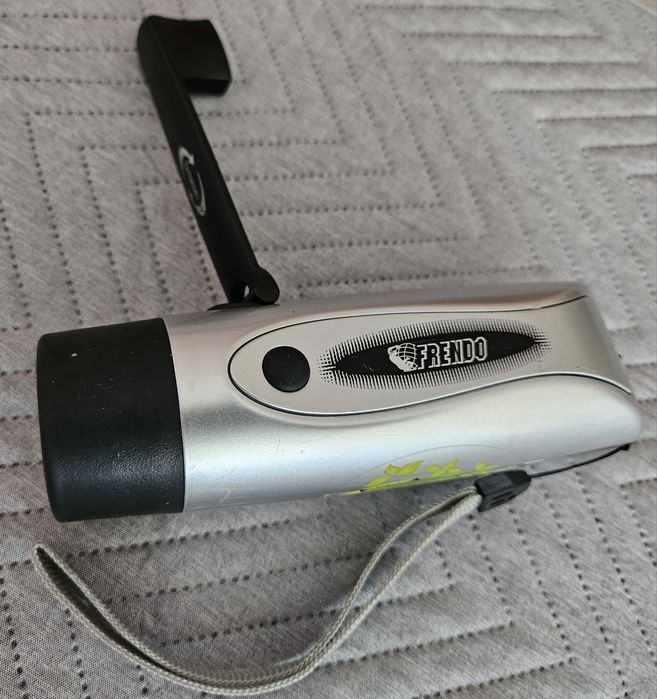 Lanterna led dínamo