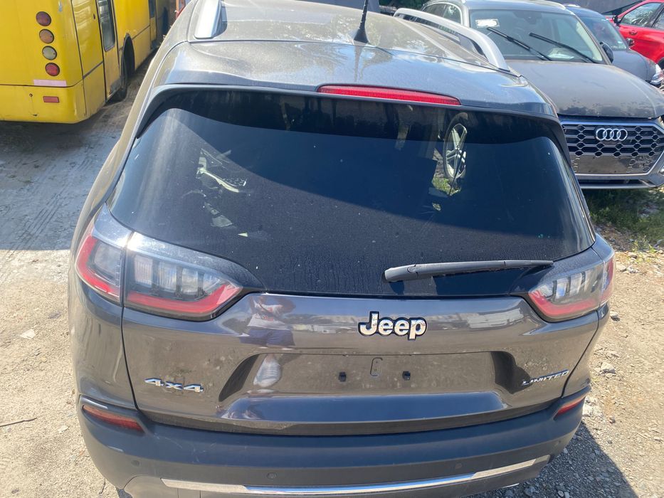 Продам кришка багажника ляду дверь задню PAU , PW7  jeep Cherokee kl