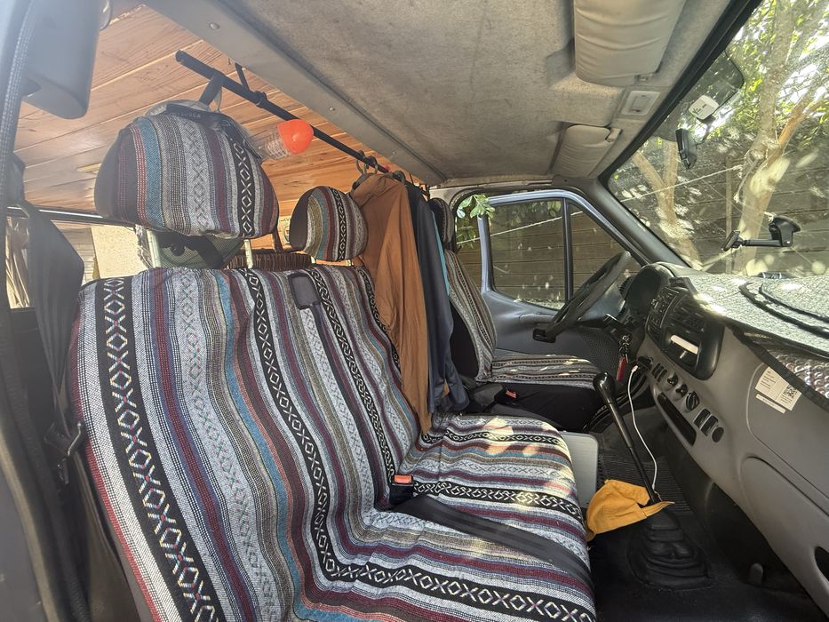 Ford Transit Campervan 1999 – Legalizada, equipada, pintura artística