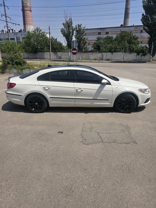 Volkswagen CC 2010г.