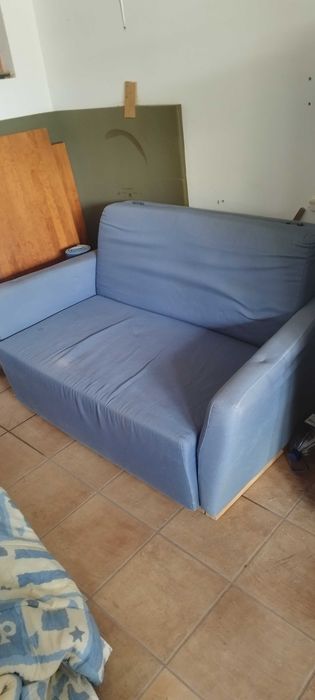 Sofá Cama em Bom Estado