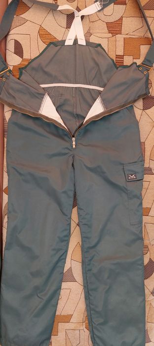 Комбінезон типу STIHL з захистом від порізів  для різки деревини