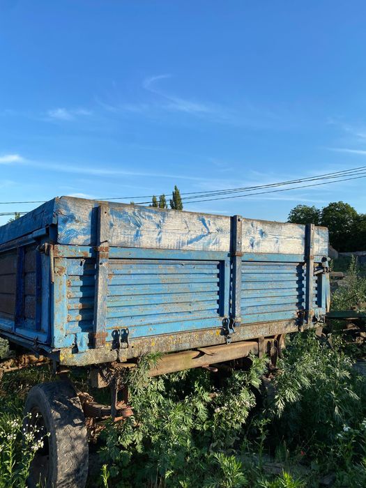 Продаю прицеп, синього кольору