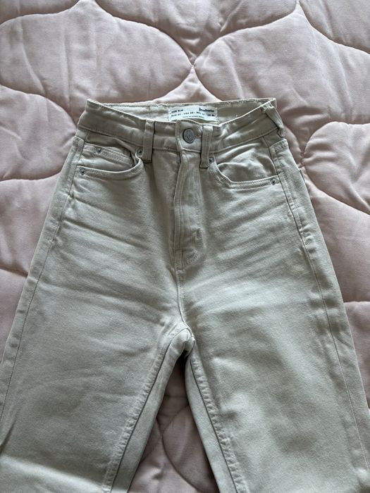 Jeans bege Stradivarius