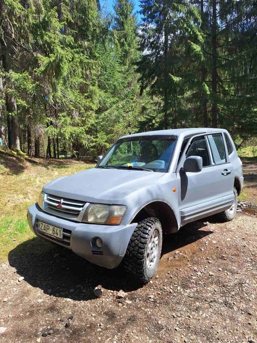 Mitsubishi Pajero 3
